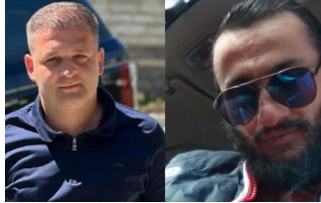 Naim je odprl steklo, jaz pa sem streljal na Granit Plav.