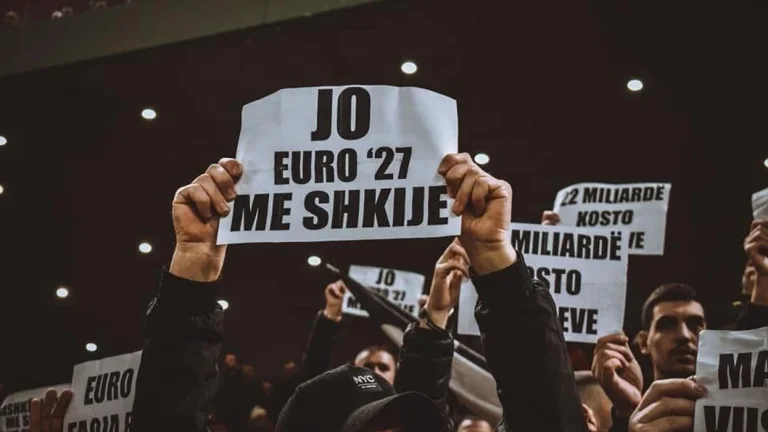 I tifopoli neri e rossi esplodono contro la FSHF: Siamo stati deliberatamente silenziati