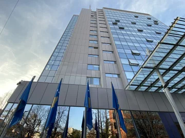 El estado pagó casi 470m euros en sueldos para 61 trabajadores del Ministerio del Medio Ambiente sin ir a trabajar.