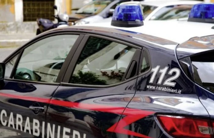 Un centenar de cinquanta lliures [435 kg] de cocaïna descobert en un enviament de cacauets a Itàlia tenia un destí per a Europa oriental