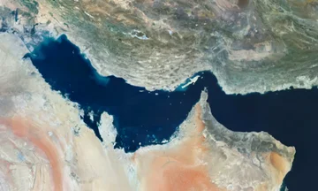 イランは、その海岸や島が攻撃されている場合、ペルシャ湾に鉱山を置くために脅迫します