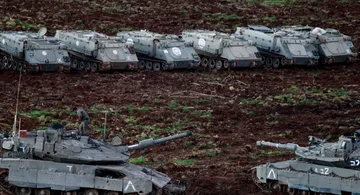イスラエルはイランとヘズボラに対する長い戦争を警告