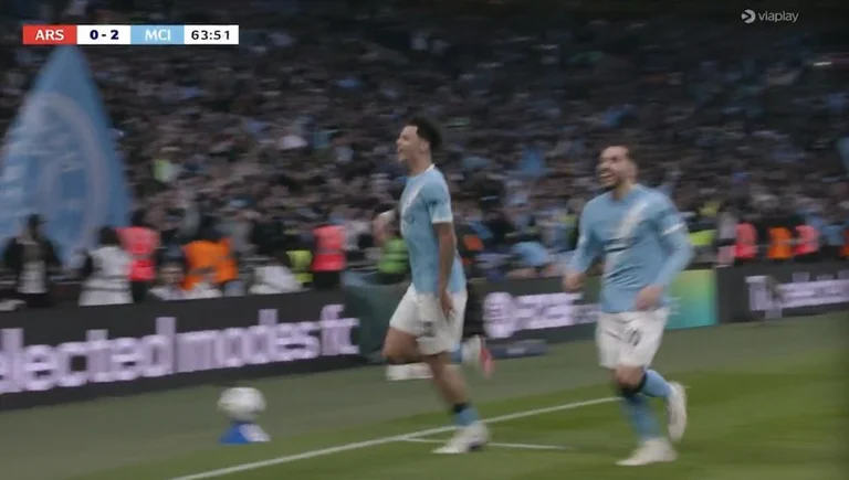 Incredibile O'Reilly, segna il secondo gol in finale per Arsenal.