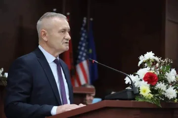 Kline, Elezaj の殺人事件は、家族への悲観を表現しています。 コソボの自由に貢献し、故郷だった