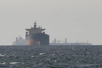 イランはホルムズの海峡で日本のためのドアを開きます