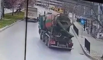 プリスティナ州の道路公害労働者事務所