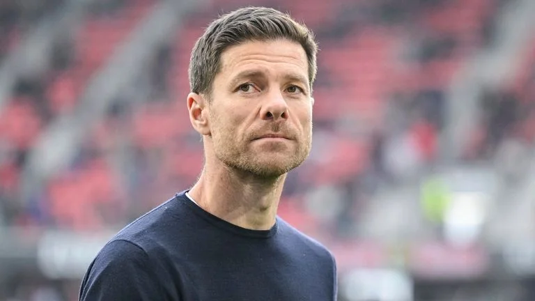 Πρώτος υποψήφιος για την Xabi Alonso παίρνει τη σκηνή