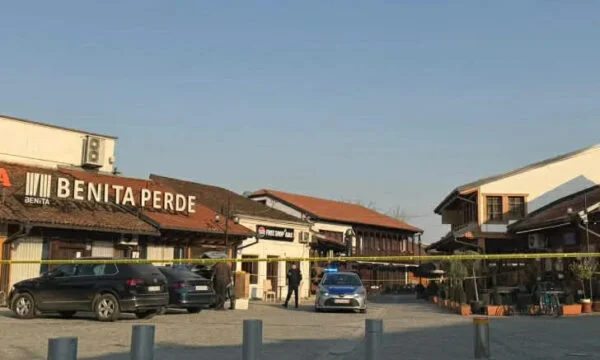 Pronari i lokalit vrau klientin- Çka dihet deri më tani për vrasjen në Gjakovë?