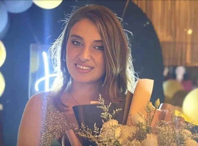 イタリアで重い: 誤ってバルコニーを落とした後、20歳のアルバニアの死