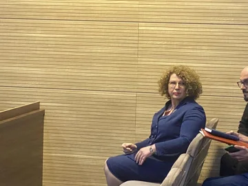 Roseta Hajdari、低下の要求(DOKUMENT)のdeniedに対する確認された指示