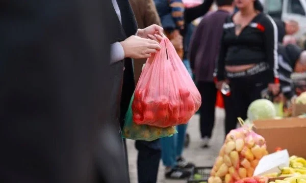 高価格の不安、カチャニック:政府は消費者の義務を避けません