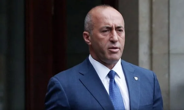 Haradinaj: Kurti është në gjendje me ia shti flakën Kosovës