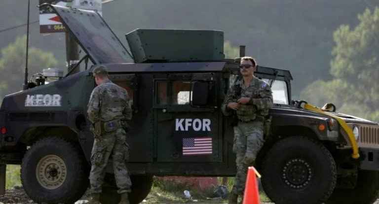 Çfarë mund të mësojë Ukraina nga misioni paqeruajtës i NATO-s në Kosovë?