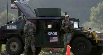 NATO:コソボからアメリカの軍隊を減らすための決定なし