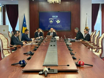 Kosovo Prosecutorial Council Chairmanshipのレースでミロット・クラスナイキのアリアン・ガシ