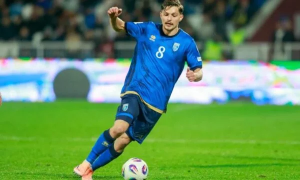 FIFAのためのフローレントムシリヤ:コソボはワールドカップで達成するためにすべてを与える