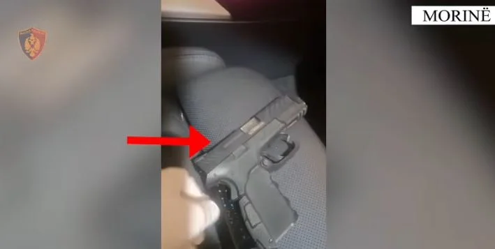 モリナで逮捕されたコソボ, アルバニアで武器をトラフィックしようとする