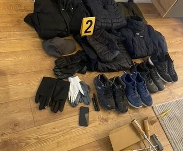Pristinaで27フィート逮捕された2人