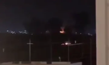 ロケットは、イラクでイタリアの軍事基地に当たる