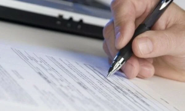 10,000以上の公式は、そのプロパティを宣言する必要があります 31 3月, これまでのところ 1200 彼ら- APK 遅延のための罰金