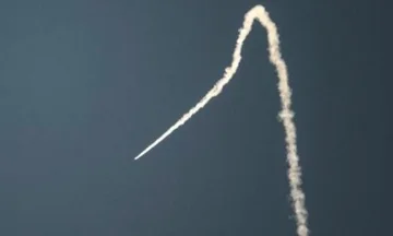 ドバイ: 空気の防衛はイランのミサイルの脅威によく反応します
