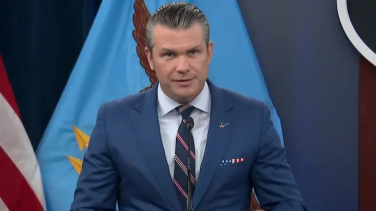 Hegsethはイラン戦争に従事しないロシアを警告