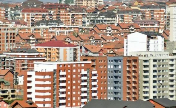 Demi says that residences have increased while population numbers have dropped