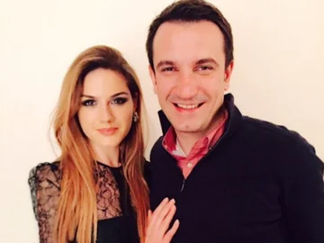 Erion Veliajの妻、Ayala Xoxa、弁護士Haxhiaは欠落しています。 セッションではできない、妊娠中