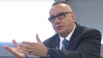 Professeur Enver Hasani: Kuku pour le sort du Kosovo, le refus de gaz américain par Kurti est très grave