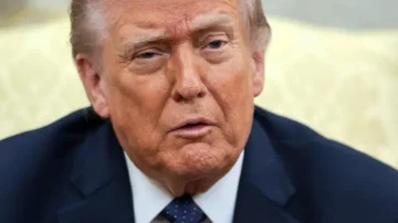 トランプはイランとの取引の可能性を規定する:無条件の降伏