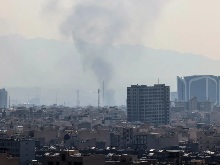 イランの公式:米国、イスラエルにイランの目標に参加する国