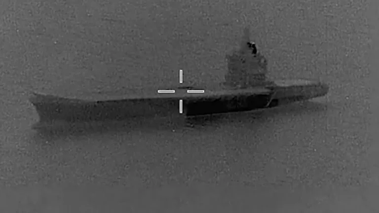 米国はイラン海軍の誇りを洗う