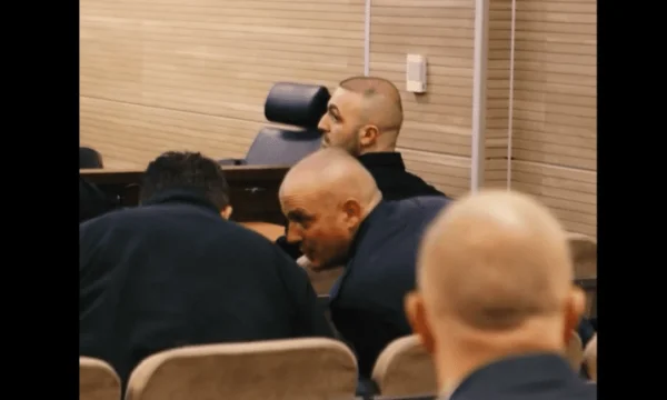 “Ban Vivant”のMurder、Appealyはprosecutionおよび防衛不満を拒絶し、Andy Pajazitに対する基礎判断を確認します