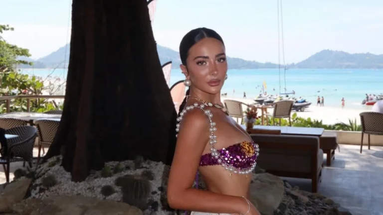 Alba Vukaj sieht anmutig in den letzten Urlaub Bilder