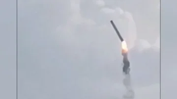 イランは、NATO空気とミサイル防衛システムによって空気で破壊され、トルコに向かってミサイルを起動します