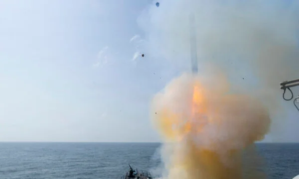 イランはトルコにロケットを打ち上げ、NATOは反応する