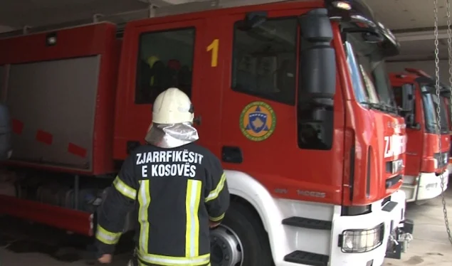 Zjarri kaplon një barnatore në Prishtinë
