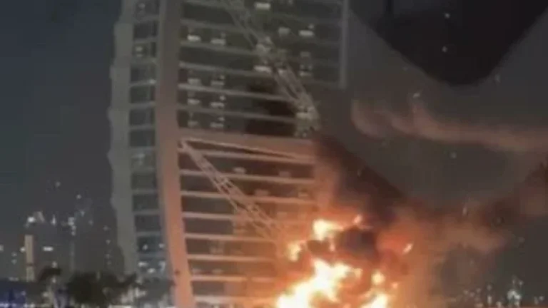 Burj Al アラブ ヒット による イラン 恐怖, 画像