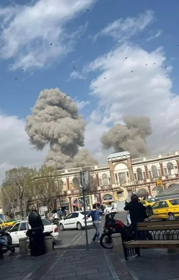 イスラエルの攻撃、テランの最初の画像