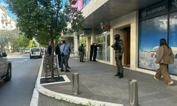 警察 raid Milo Djukanovic の 兄弟 の 宿泊施設 に ダウンタウン Podgorica