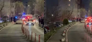 太陽海岸の警察と救急車。 何が起こっていますか?