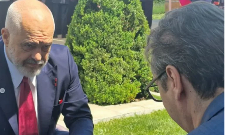 Vuciq: J'ai du respect pour Rama, mais ce n'est pas à elle d'interférer avec le statut d'association