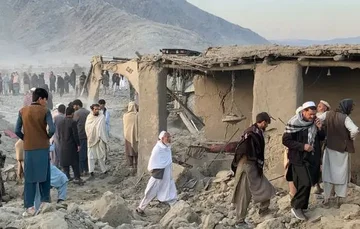 アフガニスタンのパキスタンの致命的な攻撃、多くの兵士は殺しました
