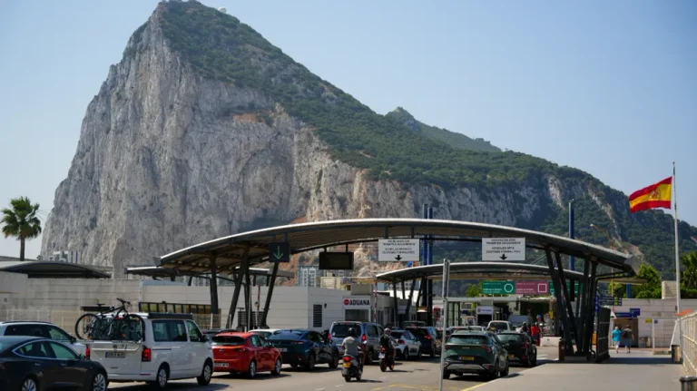 スペインはBrexの取引の下でGibraltarに襲い
