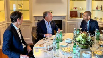 米国、イランは紛争を防止するために不可欠として見られた話を開始します