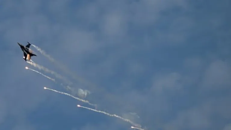 F-16 s-a prăbuşit, pilotul turc moare.