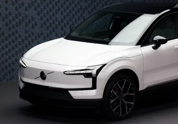 El riesgo de quemar sus baterías, Volvo sustituirá los 40 mil SUV eléctricos que vendió.