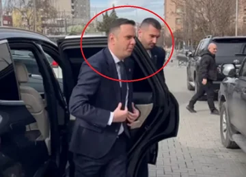 Lumir Abdixhiku大統領がKurtと会う