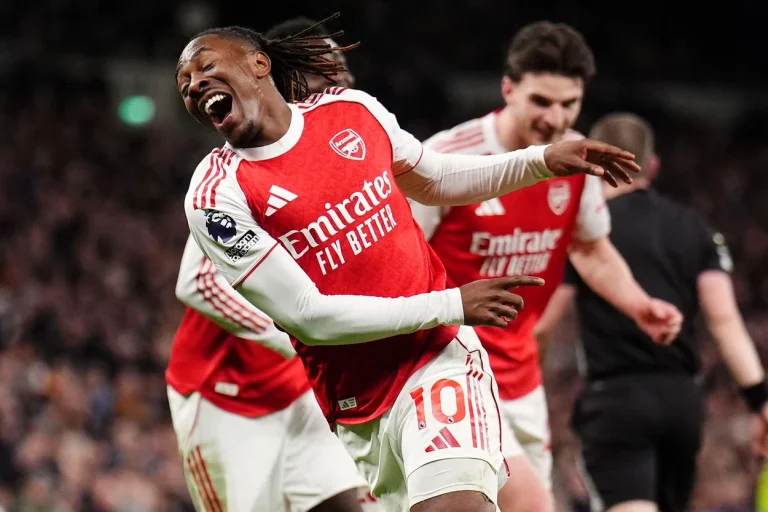 Arsenal îl învinge pe Tottenham