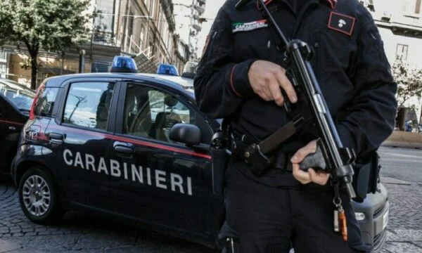 Νεκρός 25χρονος Αλβανός που βρίσκεται κοντά στο αυτοκίνητό του, αρχίζουν οι έρευνες
